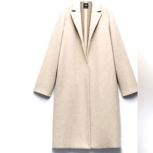 FELT TEXTURE COAT (Zara)